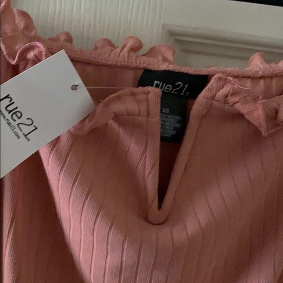 RUE21 off the shoulder bodysuit - Picture 3 of 3